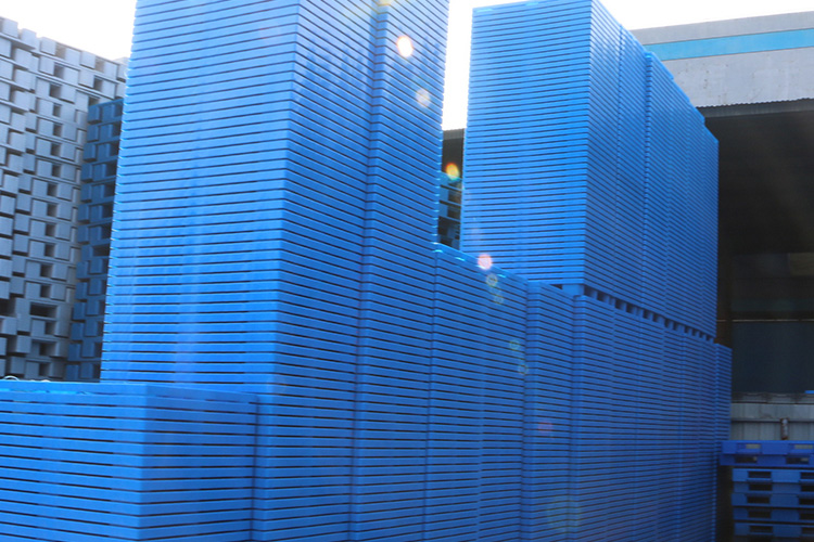 1821748403101344.jpg 上海統(tǒng)超物流攜手軒盛塑業(yè).jpg